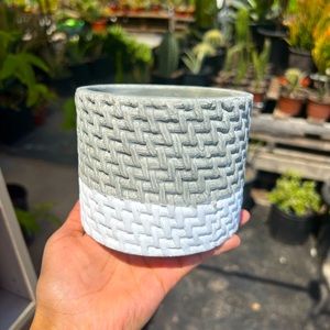 planter pot grey and white 4 inch